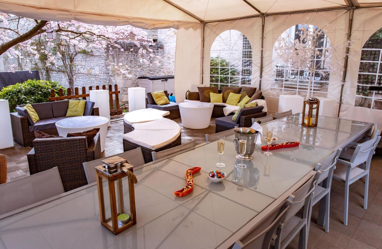 Bed and Breakfast L'Ame Des Hospitaliers Courteuil Exterior foto