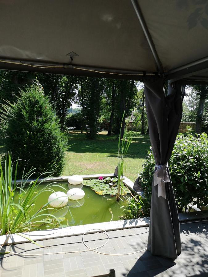 Bed and Breakfast L'Ame Des Hospitaliers Courteuil Exterior foto